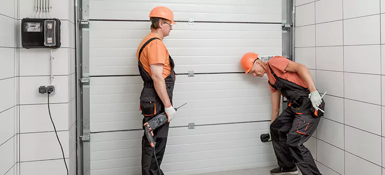 Garage Door Repair Company in Pinecrest, FL