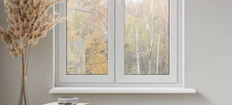 Vinyl Window Stool in Pinecrest, FL